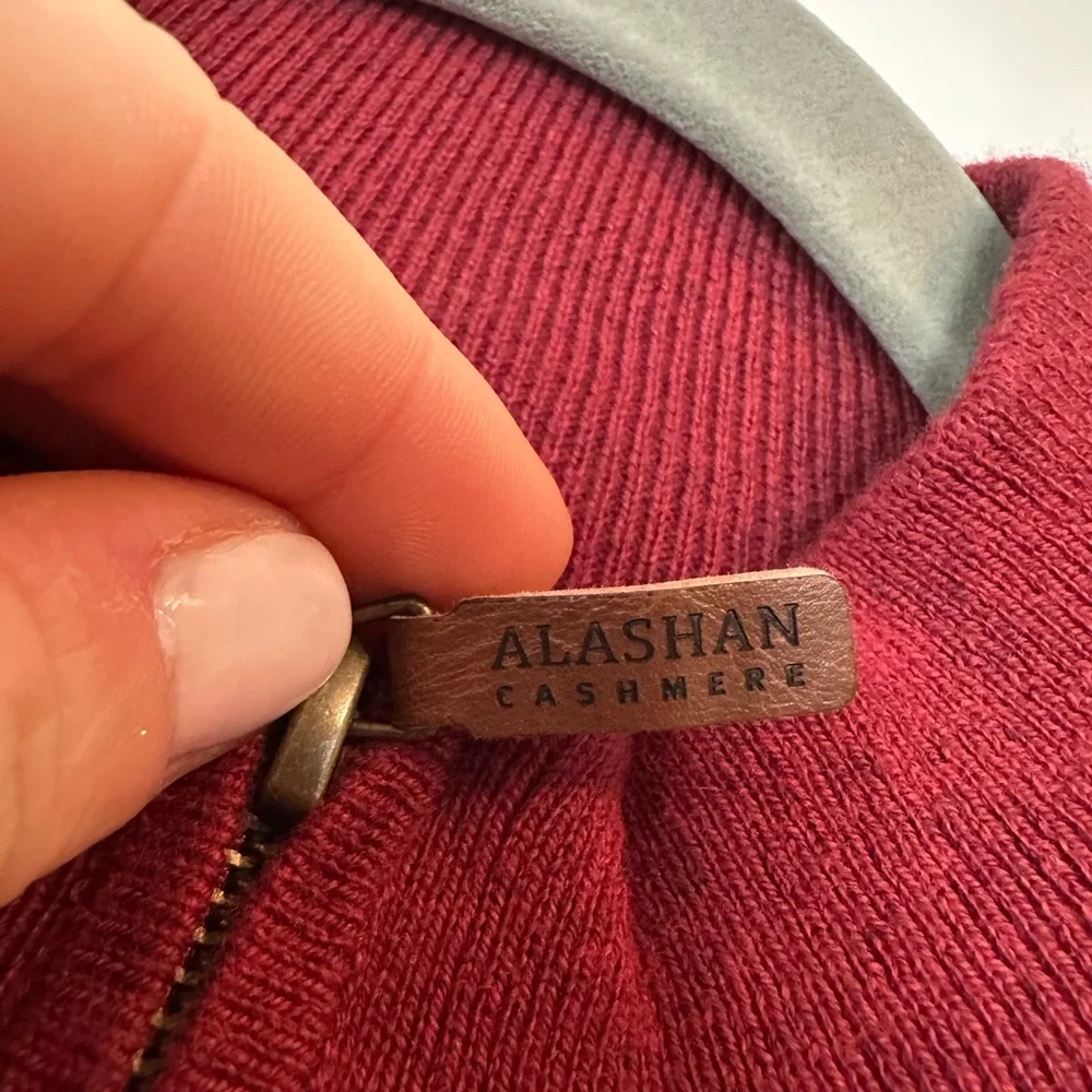 Alashan Men’s Cotton Blend Red Quarter Zip Vest (Size XL)